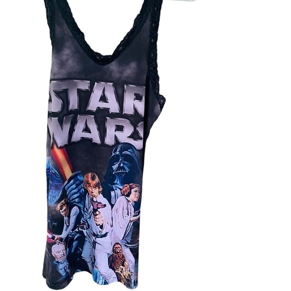 Kids Star Wars night gown size 4-6.‎ - Picture 2 of 9